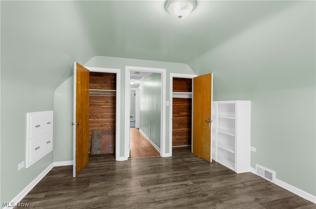 Old Mill Manor - Residential