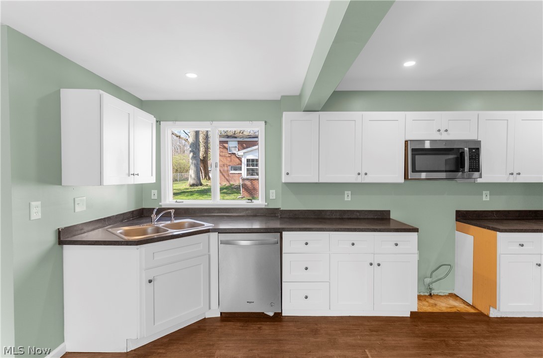 Old Mill Manor - Residential