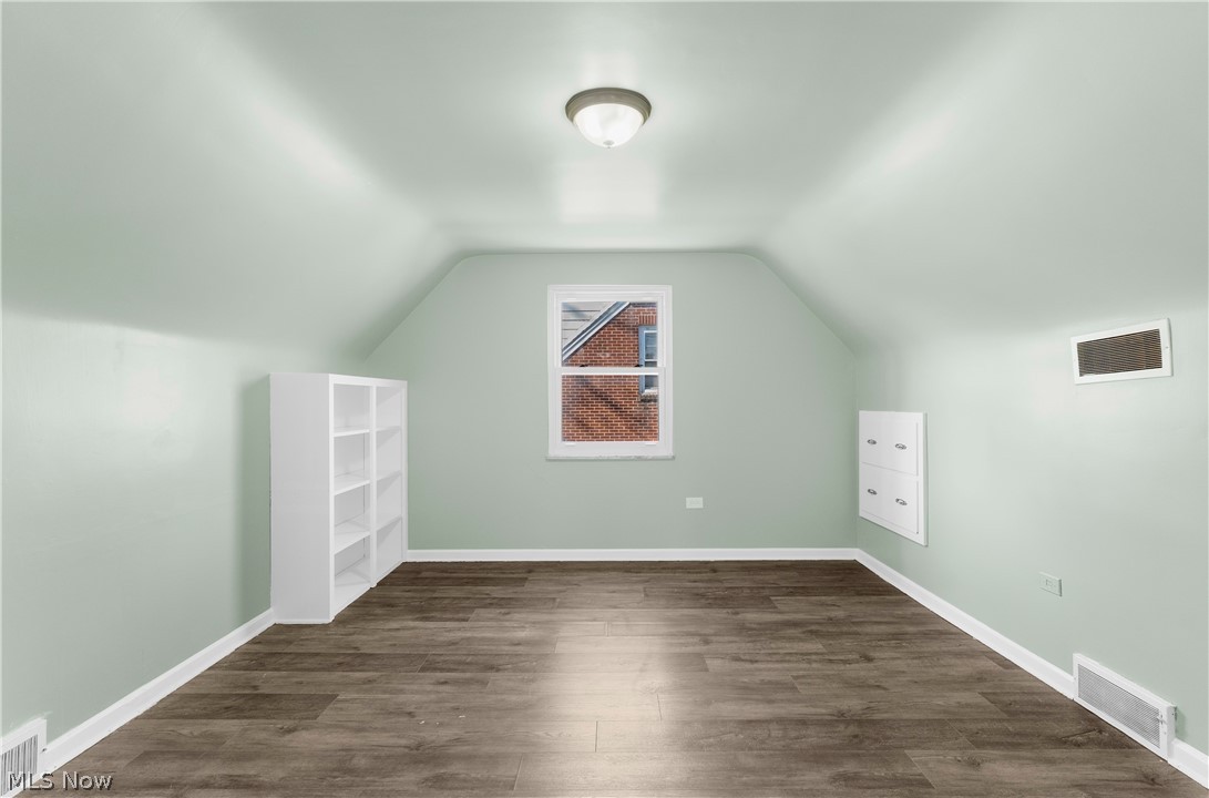 Old Mill Manor - Residential