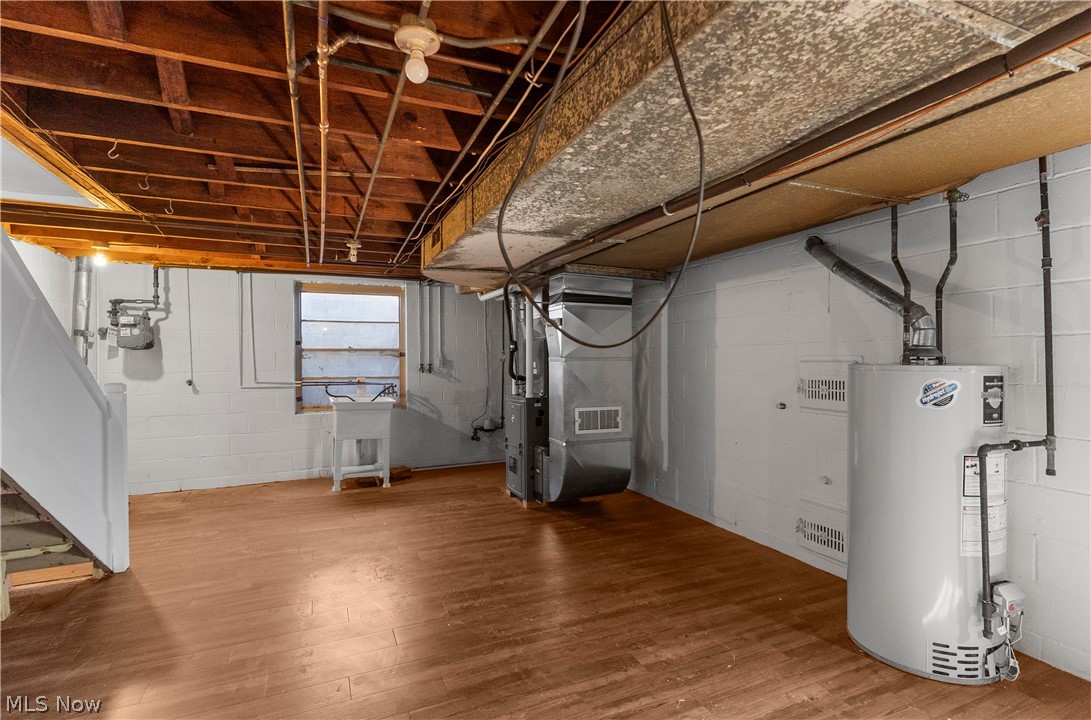 Old Mill Manor - Residential