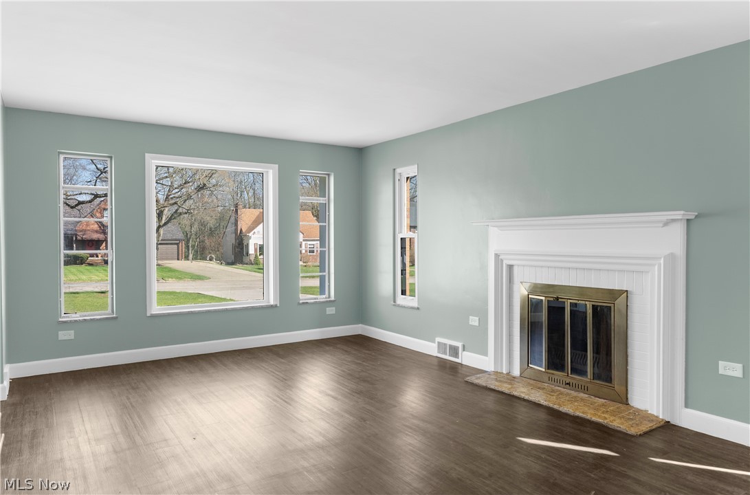 Old Mill Manor - Residential