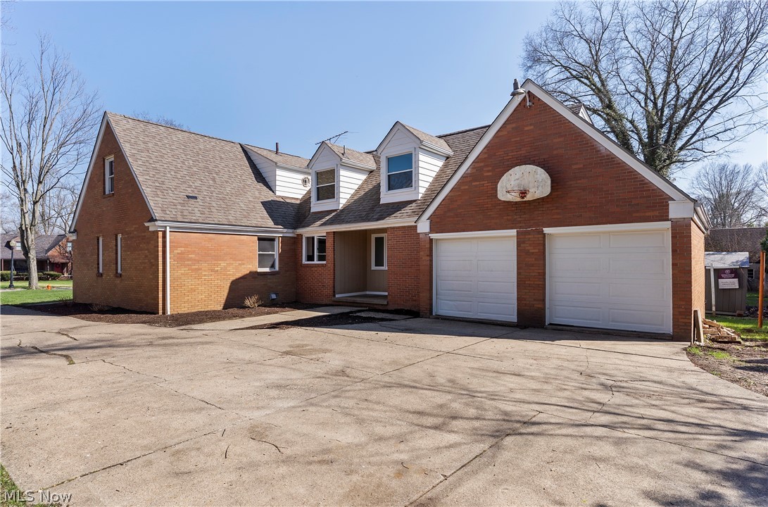 Old Mill Manor - Residential