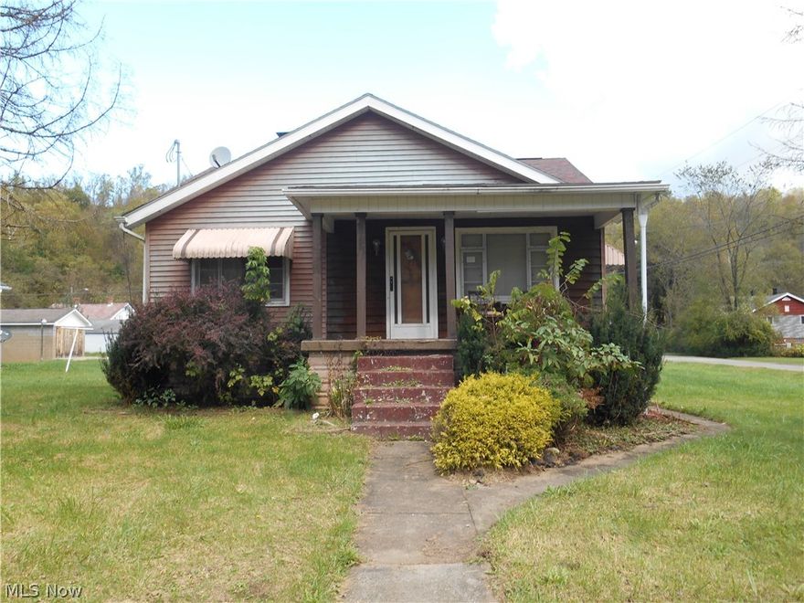 This ranch is located in a nice country setting. The home offers 2 bedrooms and 1 full bath. Large eat-in kitchen. Nice 2 car detached garage.