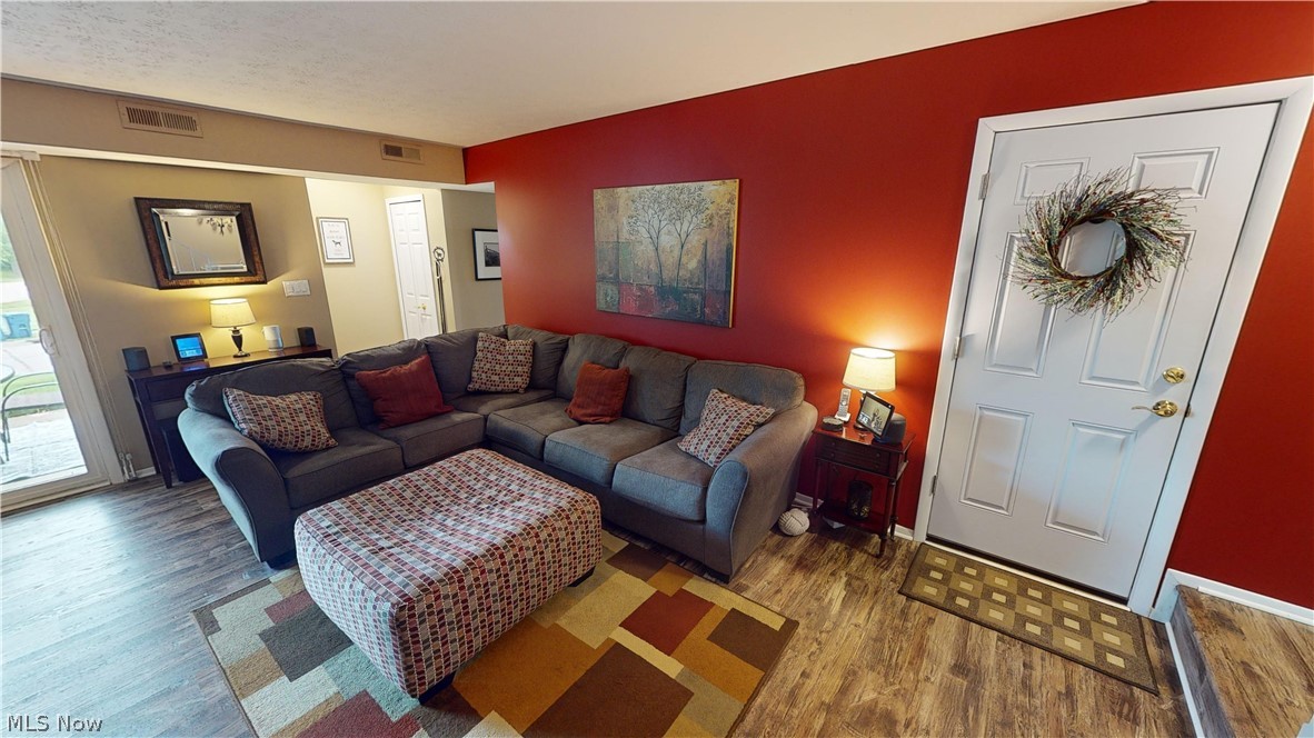 Independence Place Condo Ph 09 - Residential