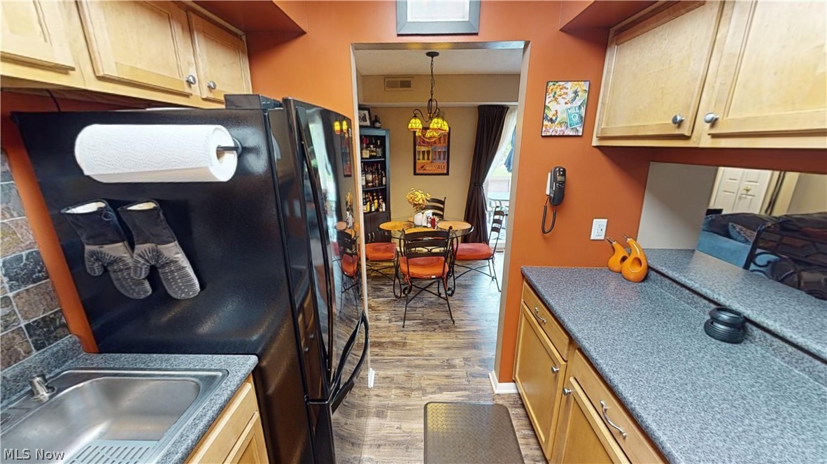 Independence Place Condo Ph 09 - Residential