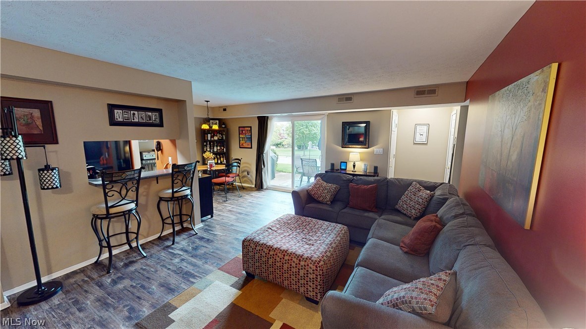 Independence Place Condo Ph 09 - Residential