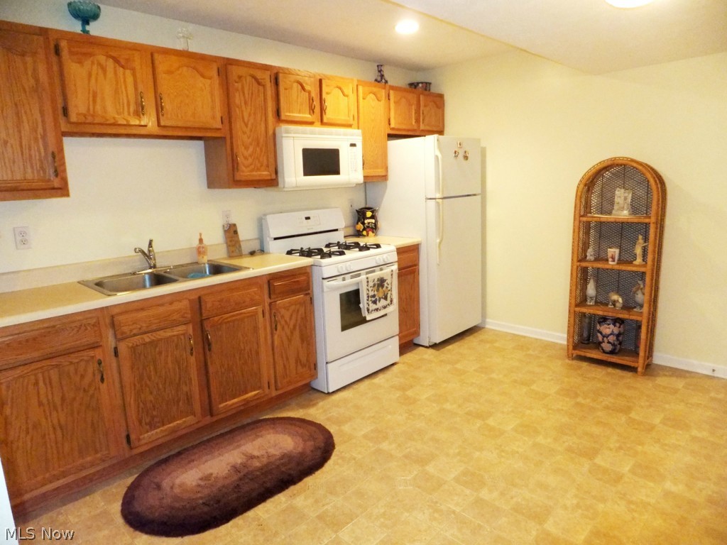 Reserve At Macintosh Farms - Residential