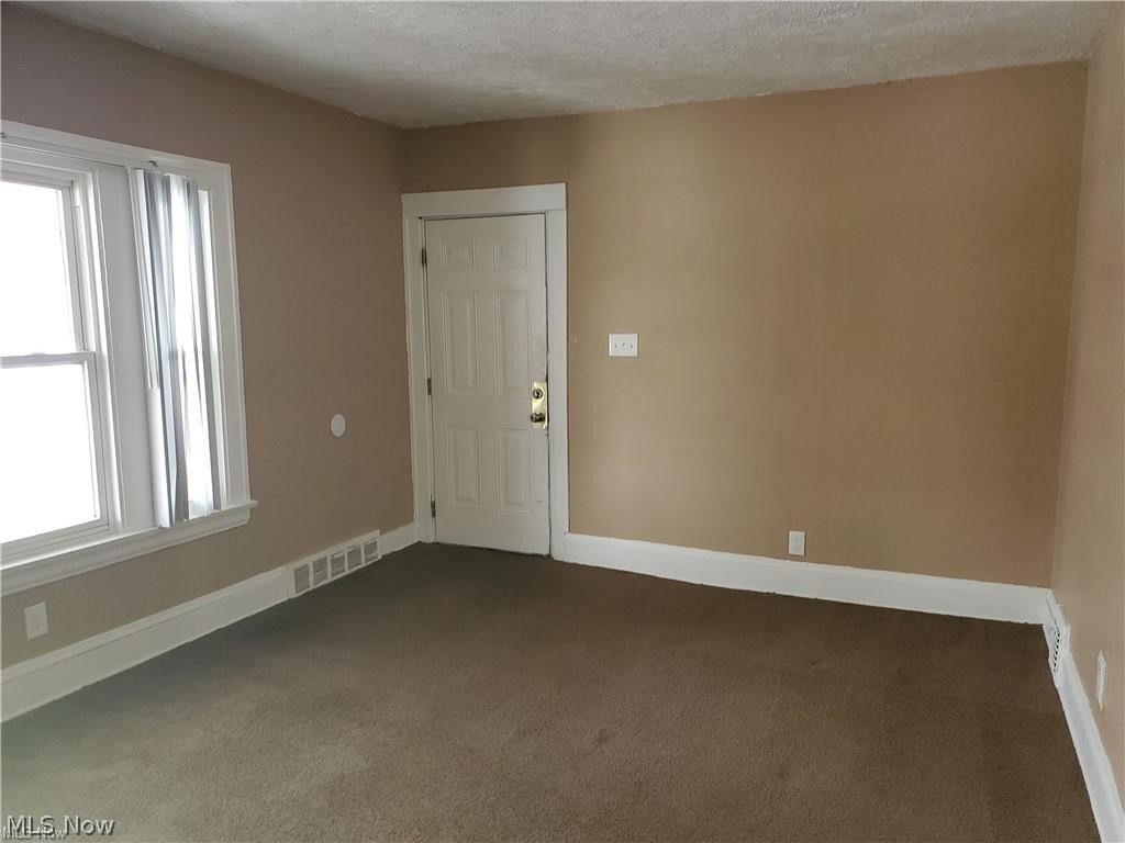 L A Kellys 02 - Residential Lease