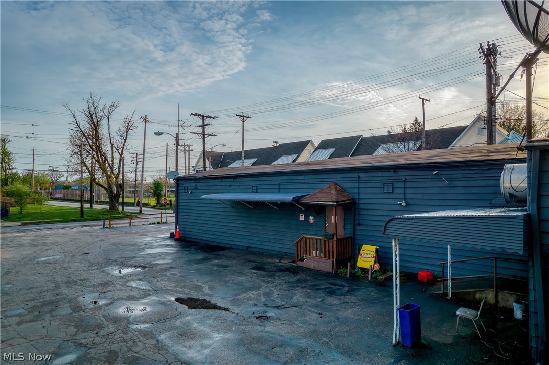 Hubbard Cooke Trustees - Commercial Sale