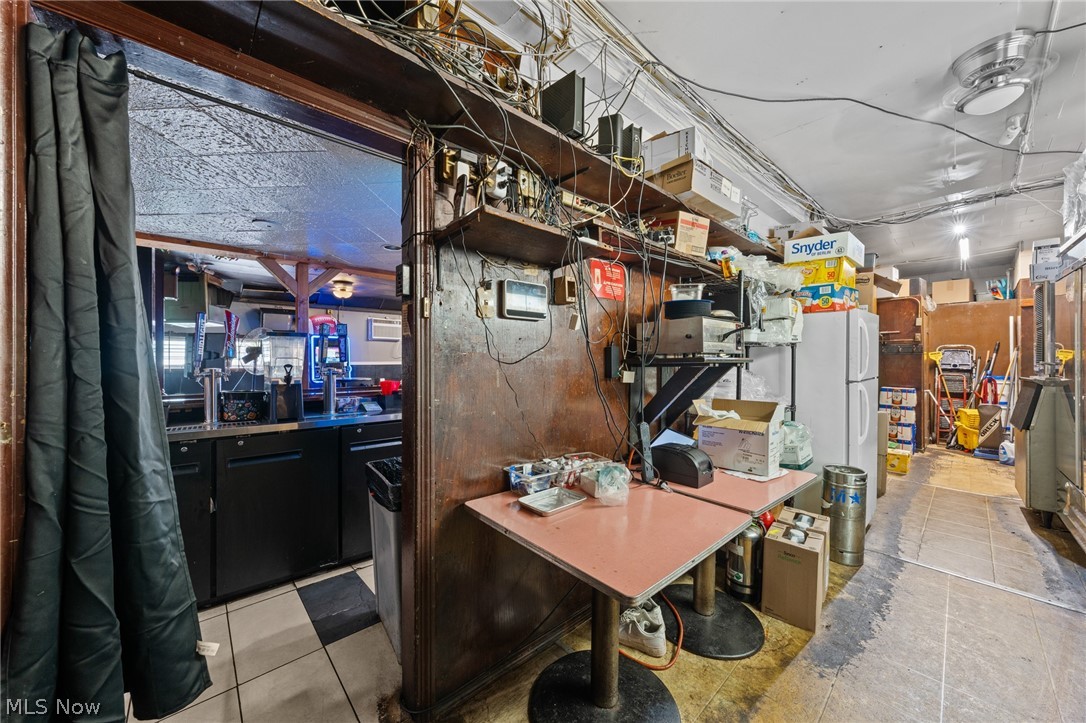 Hubbard Cooke Trustees - Commercial Sale