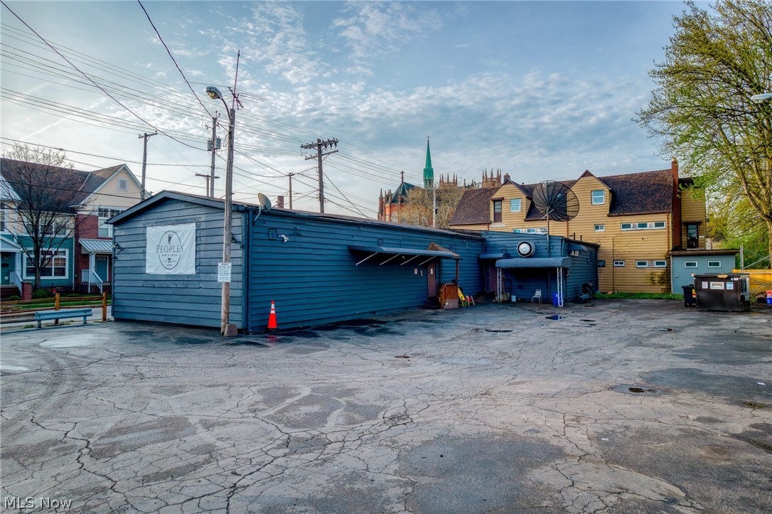3614 E 65th Street