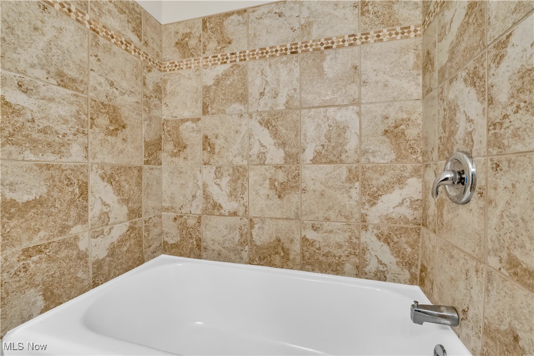 Solon, Ohio 44139, United States, 3 Bedrooms Bedrooms, ,1 BathroomBathrooms,Residential,Contingent,146089