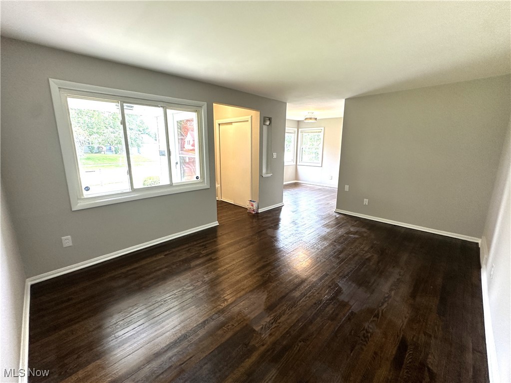 Solon, Ohio 44139, United States, 3 Bedrooms Bedrooms, ,1 BathroomBathrooms,Residential,Contingent,146089