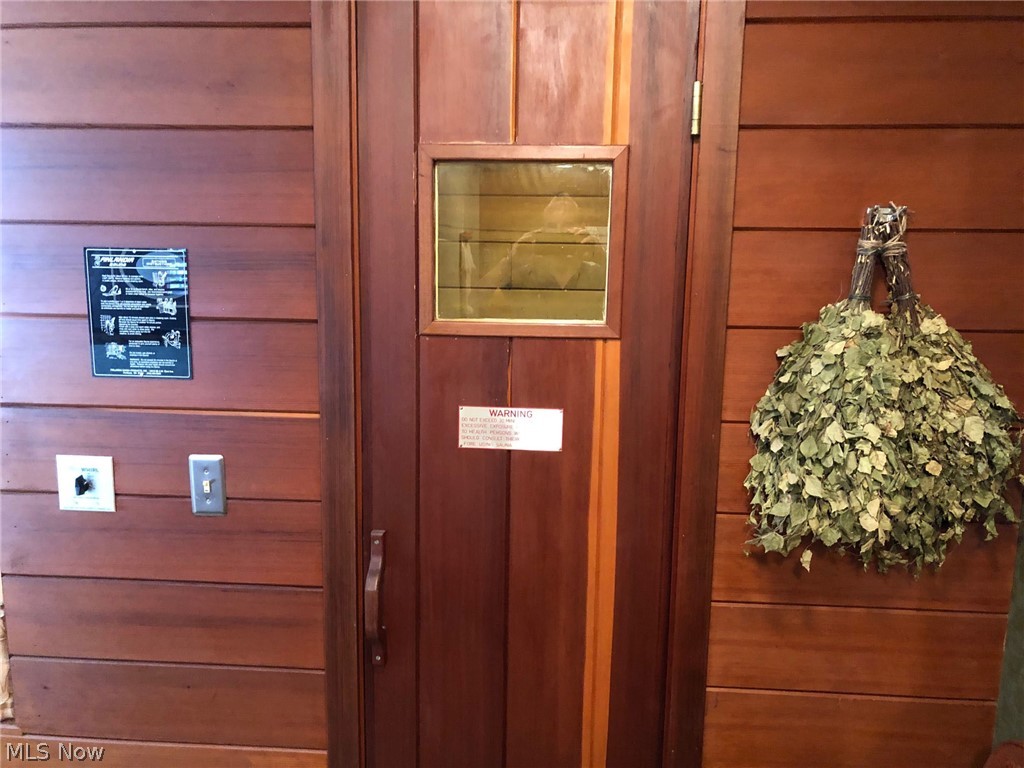 Vermilion Lagoons - Residential