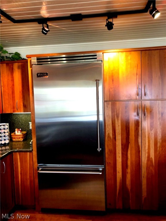 Vermilion Lagoons - Residential