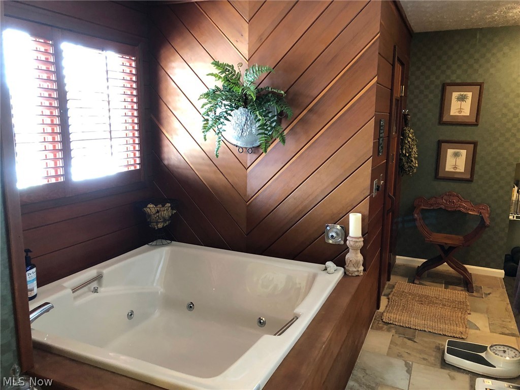 Vermilion Lagoons - Residential