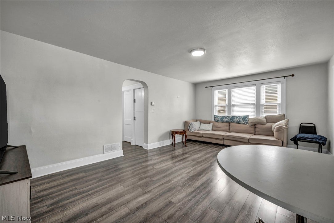 3016 Tuxedo Avenue
