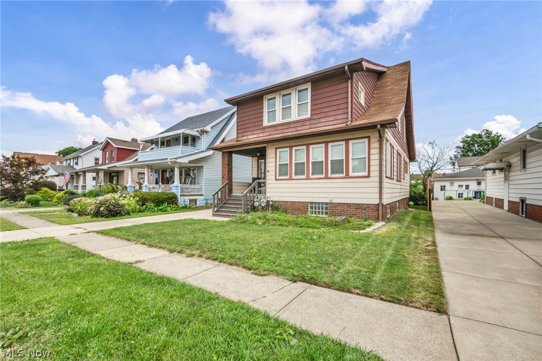3016 Tuxedo Avenue
