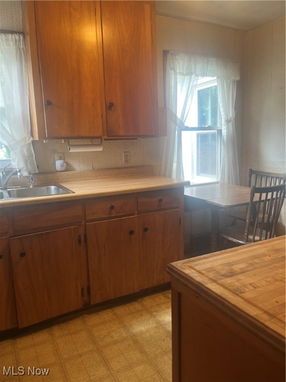 2517 W 8th Street, Ashtabula, Ohio image 5
