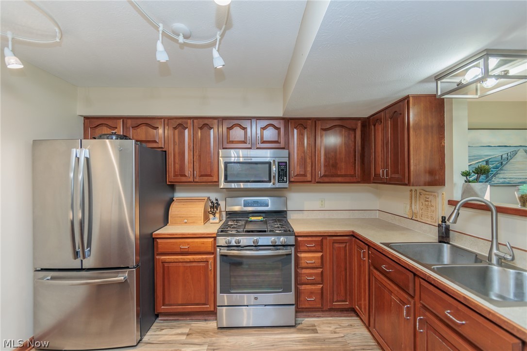 Nantucket Colony Condo - Residential