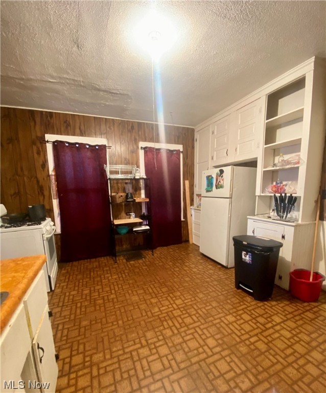 Lawrence - Residential Income