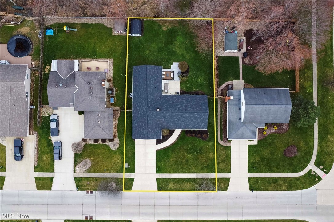 20208 Sandalwood Lane, Strongsville, Ohio image 30