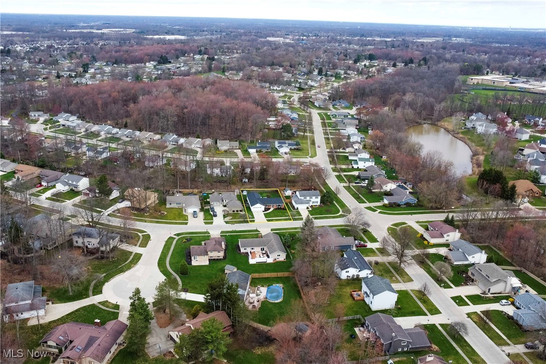 20208 Sandalwood Lane, Strongsville, Ohio image 32