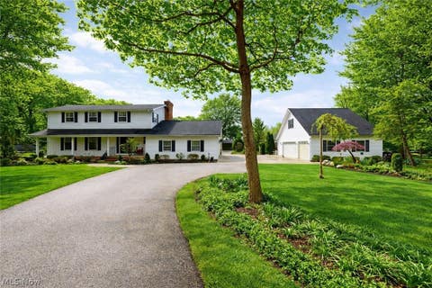 Homes For Sale - 7885 Pear Tree Drive<br/> Chesterland, OH 44026