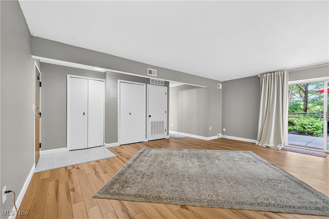 Hilroc Condos - Residential