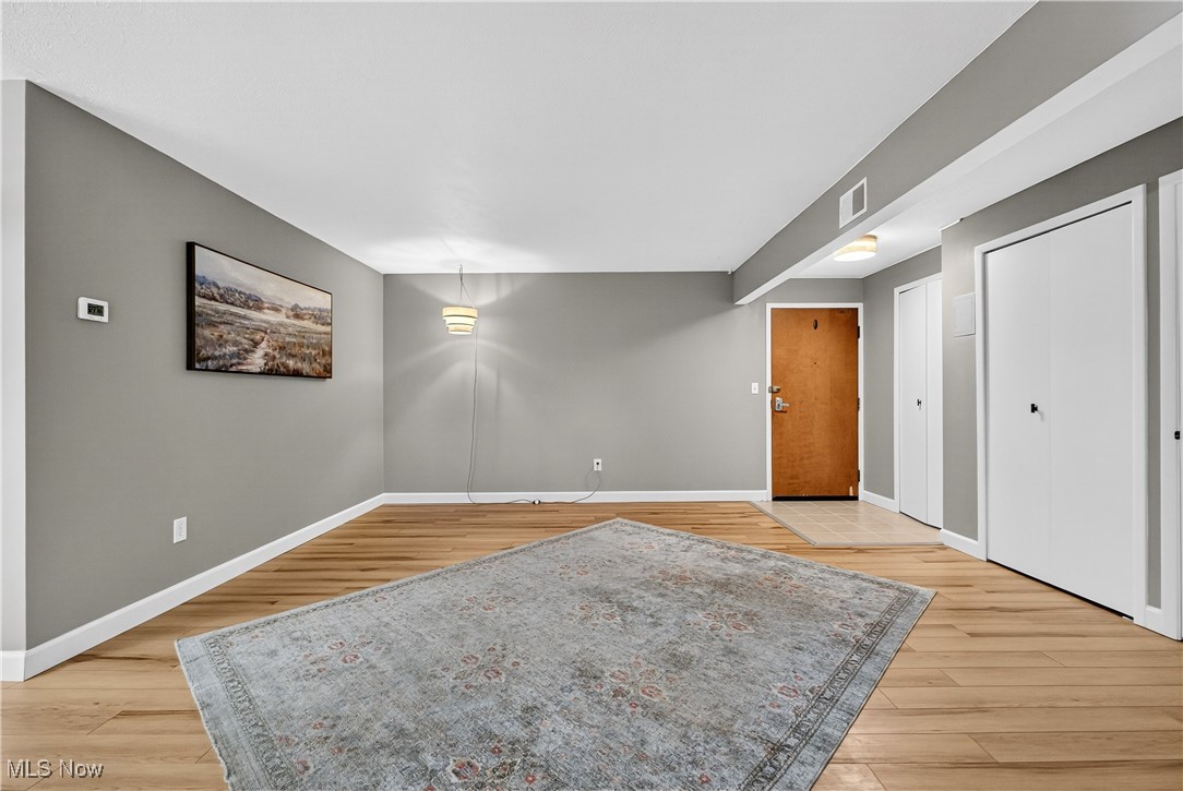 Hilroc Condos - Residential