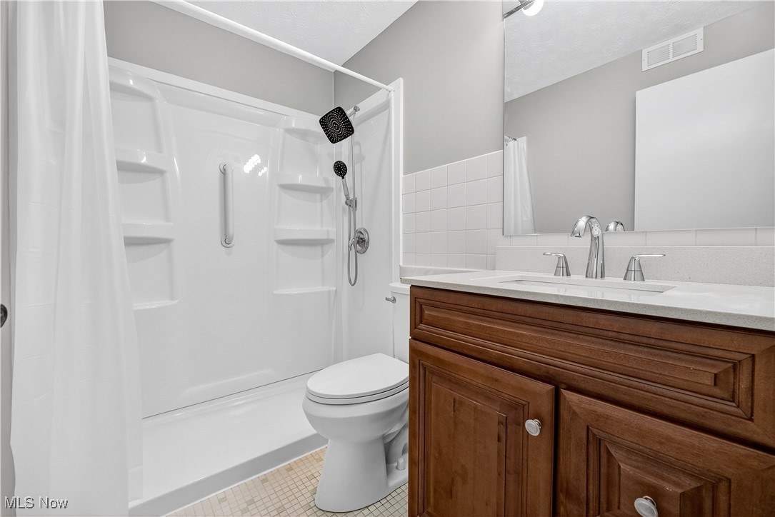 Hilroc Condos - Residential