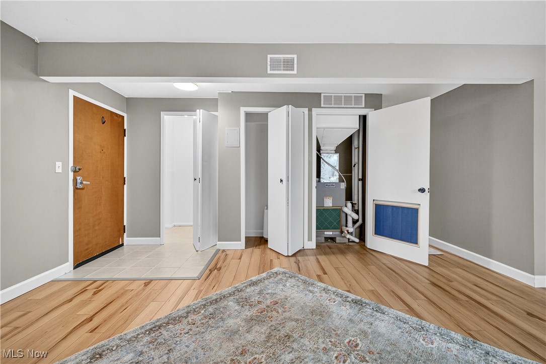 Hilroc Condos - Residential