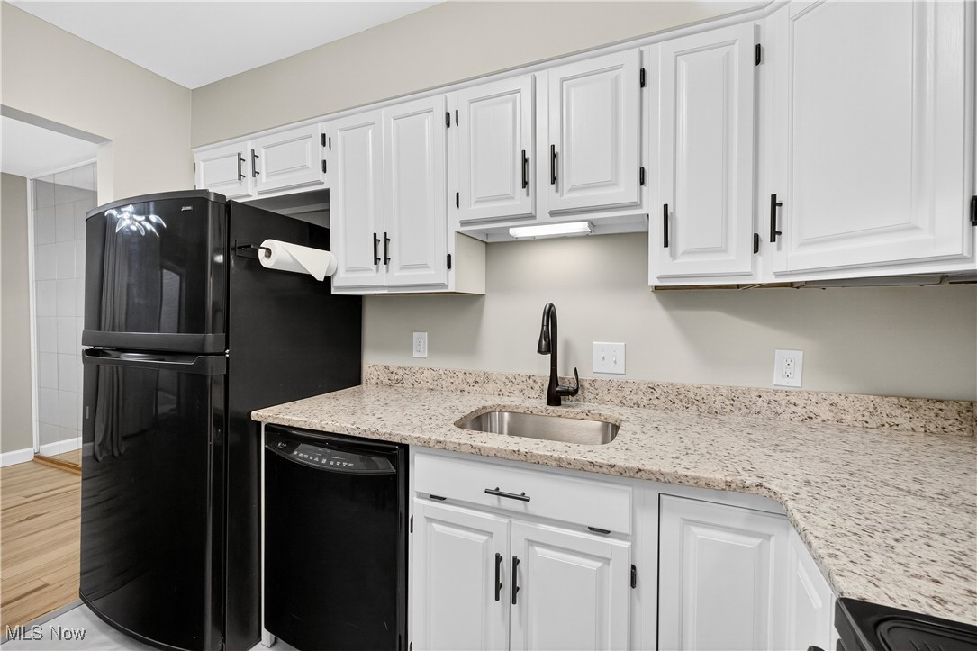 Hilroc Condos - Residential