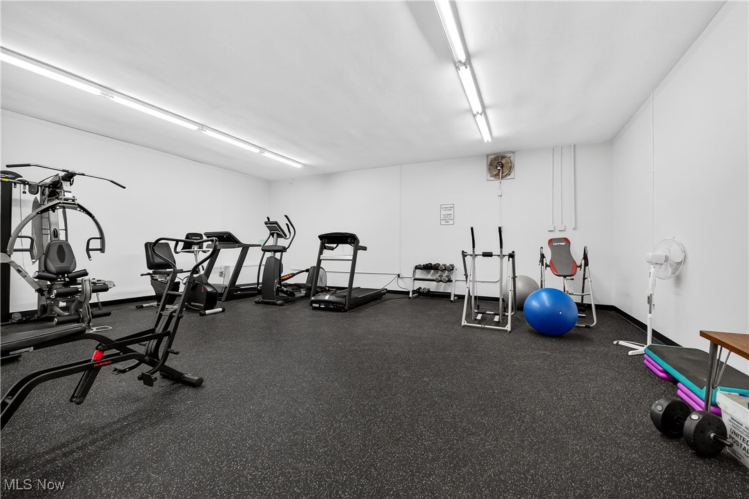 Hilroc Condos - Residential