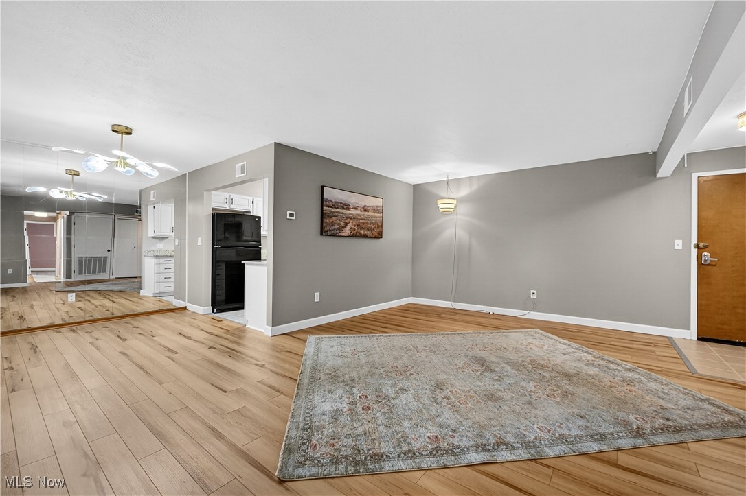 Hilroc Condos - Residential