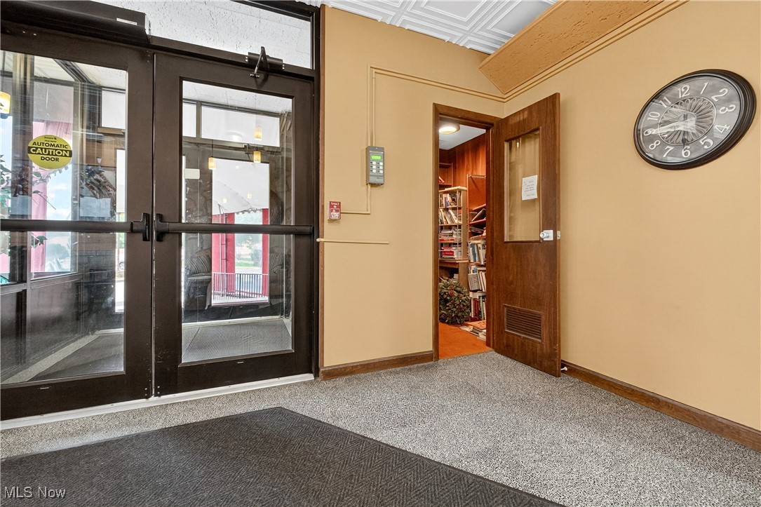 Hilroc Condos - Residential