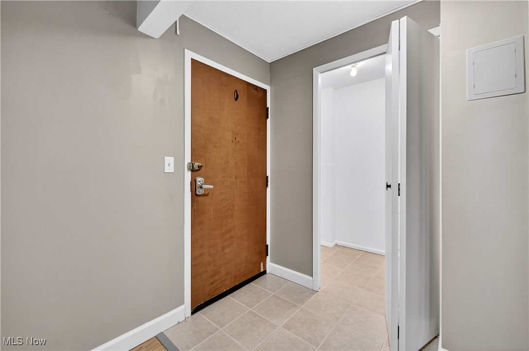 Hilroc Condos - Residential