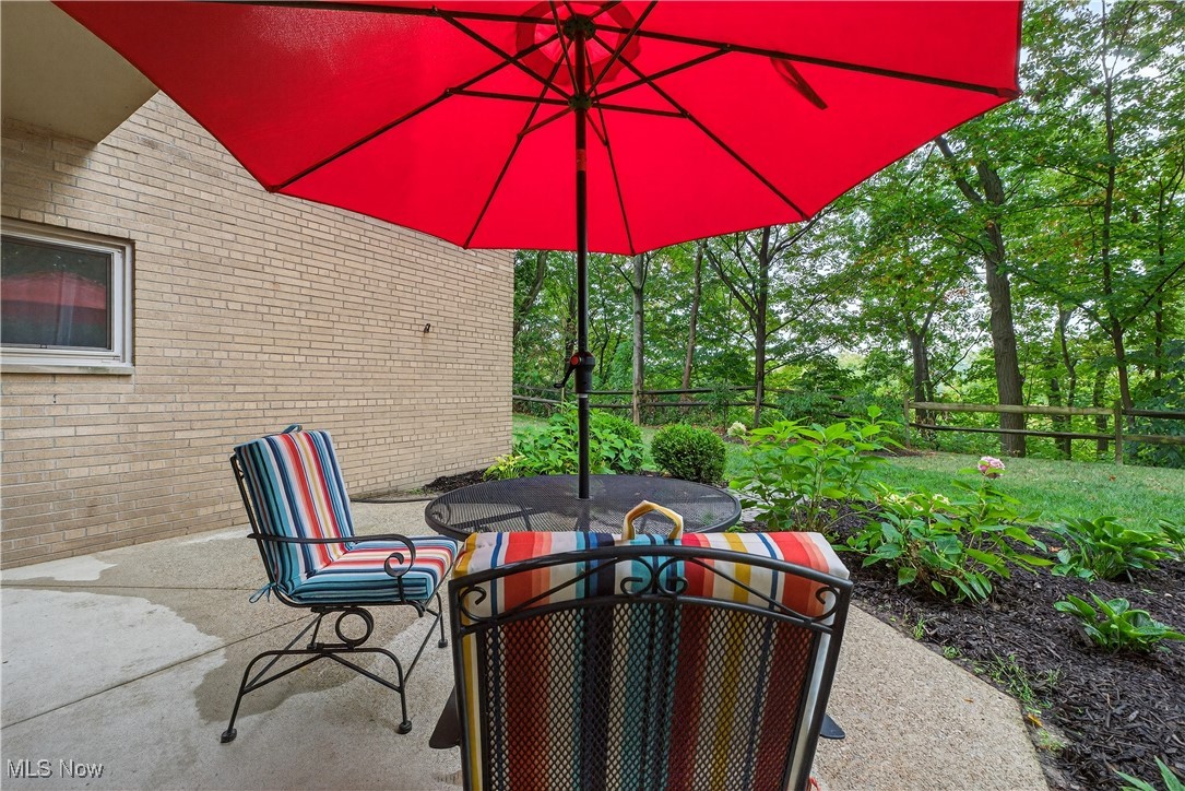 Hilroc Condos - Residential