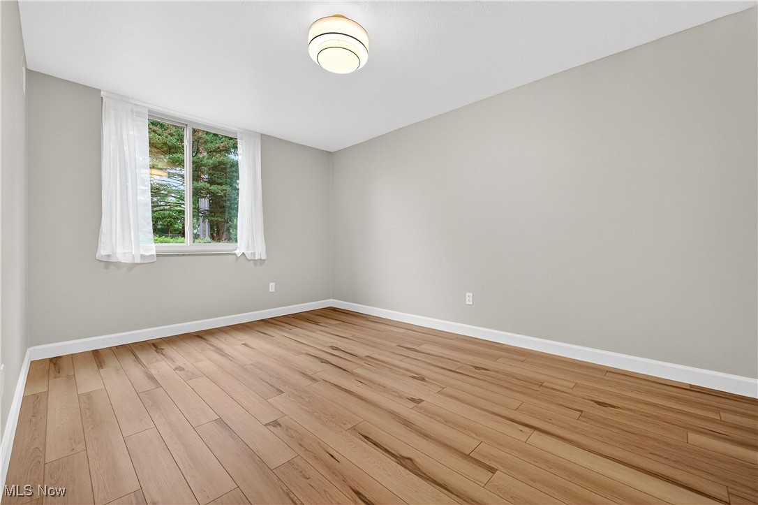 Hilroc Condos - Residential