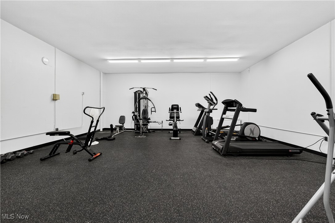 Hilroc Condos - Residential