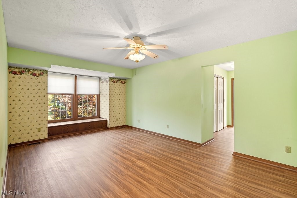 Twinsburg, Ohio 44087, United States, 3 Bedrooms Bedrooms, ,3 BathroomsBathrooms,Residential,Active,214037