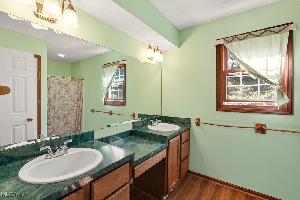 Twinsburg, Ohio 44087, United States, 3 Bedrooms Bedrooms, ,3 BathroomsBathrooms,Residential,Active,214037