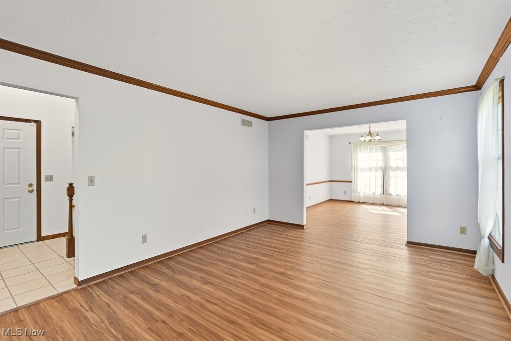 Twinsburg, Ohio 44087, United States, 3 Bedrooms Bedrooms, ,3 BathroomsBathrooms,Residential,Active,214037