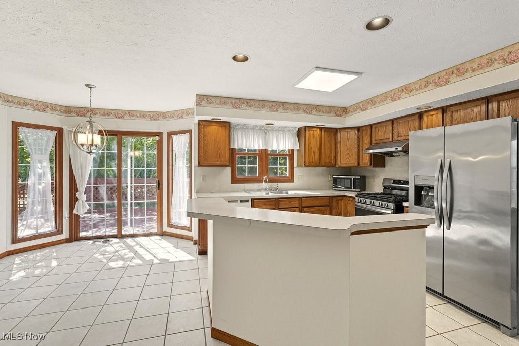 Twinsburg, Ohio 44087, United States, 3 Bedrooms Bedrooms, ,3 BathroomsBathrooms,Residential,Active,214037