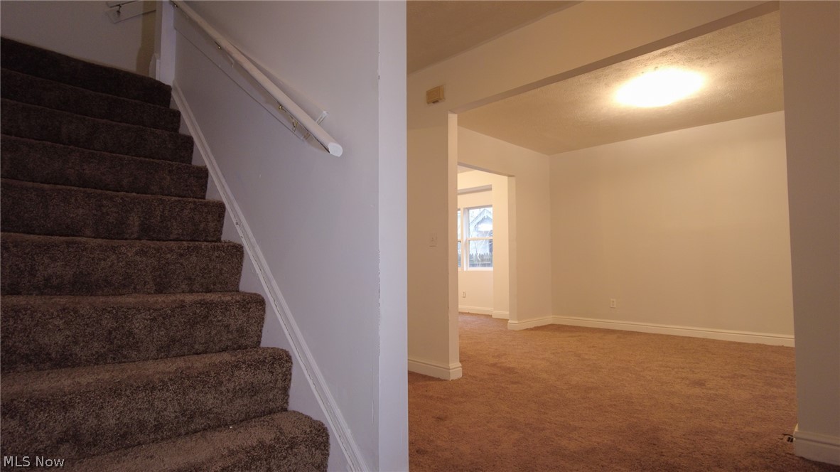 Southern Hower Stone & Raymond - Residential