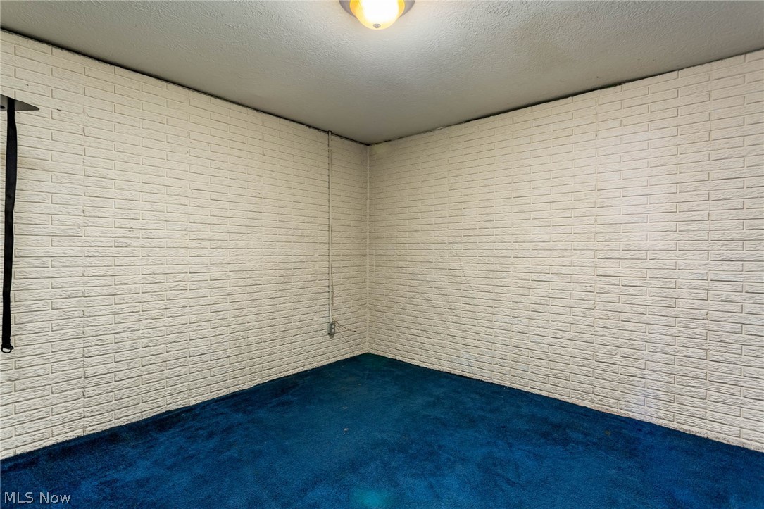 Main St - Residential