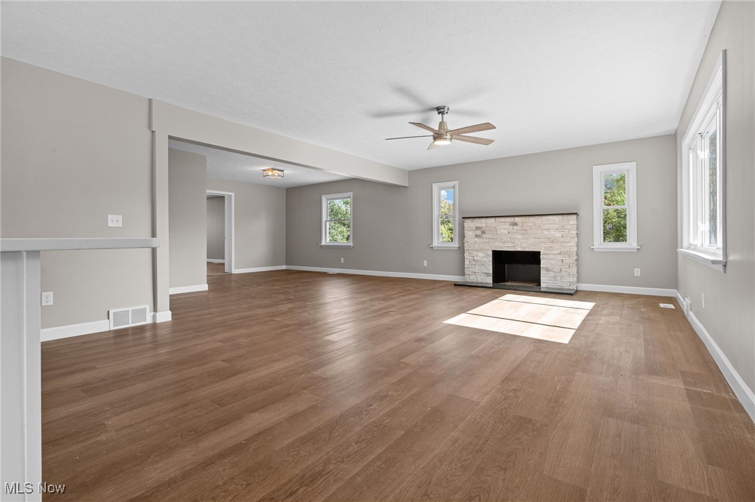 1 Arlington-Krumroy Acreage - Residential