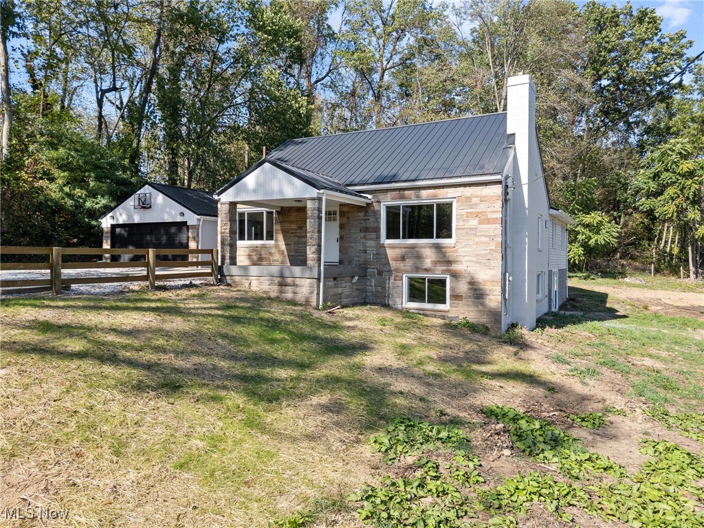 1 Arlington-Krumroy Acreage - Residential