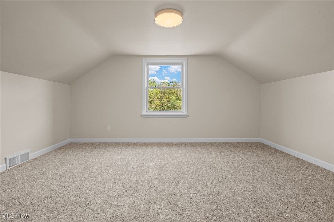 1 Arlington-Krumroy Acreage - Residential