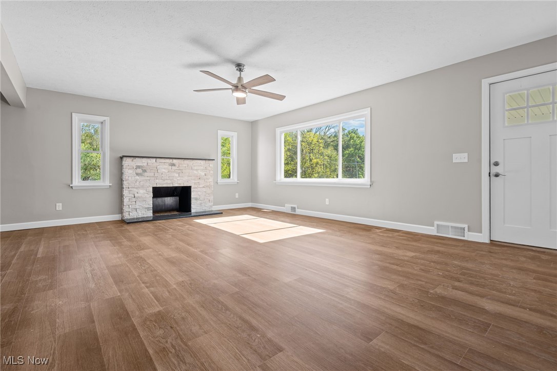 1 Arlington-Krumroy Acreage - Residential